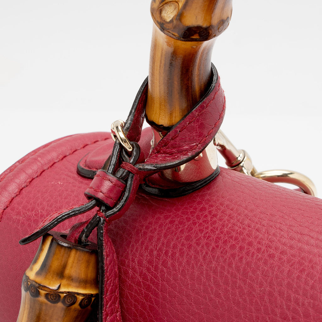 Gucci Calfskin New Bamboo Top Handle (SHF-v2KUgA)