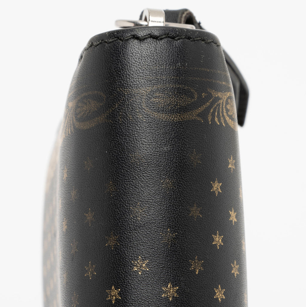 Gucci Calfskin Star Print Guccy Zip Around Wallet (SHF-NzvcOs)
