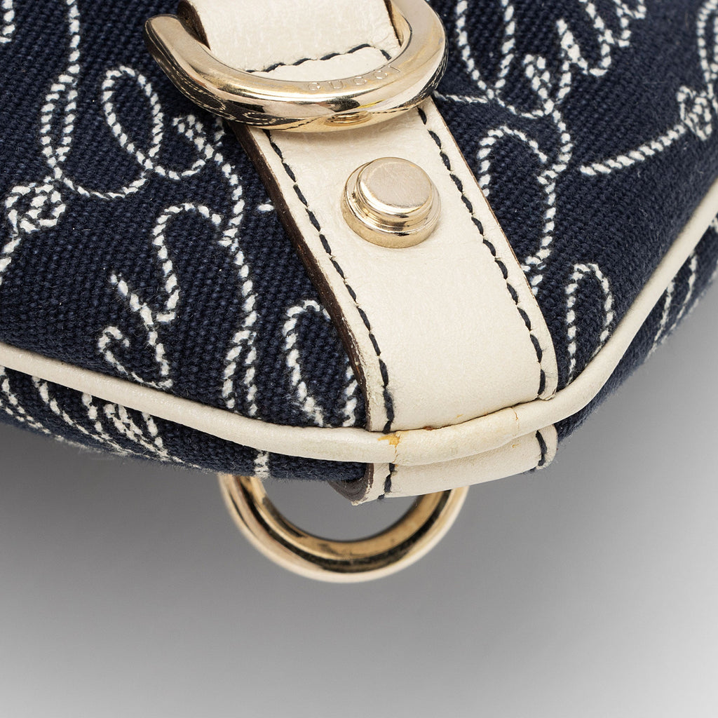 Gucci Canvas Lasso Script Abbey Messenger (SHF-coBFi9)