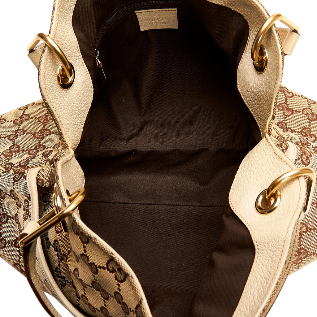 Gucci Eclipse GG Shoulder Bag (SHG-BXqPyQ)