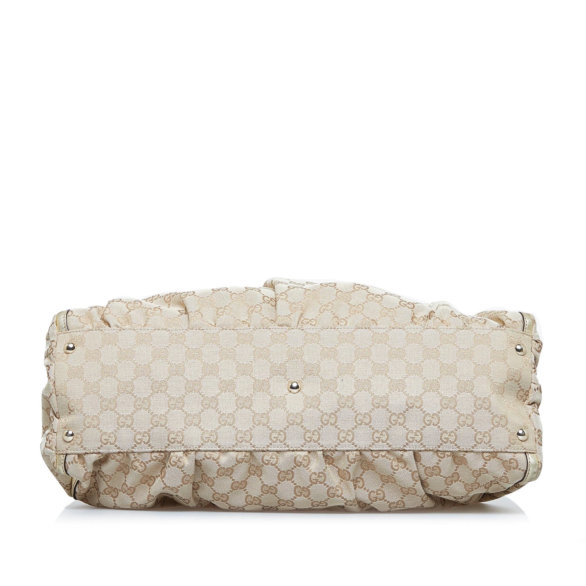 Gucci GG Canvas Abbey D-Ring Handbag (SHG-lm4hGR)