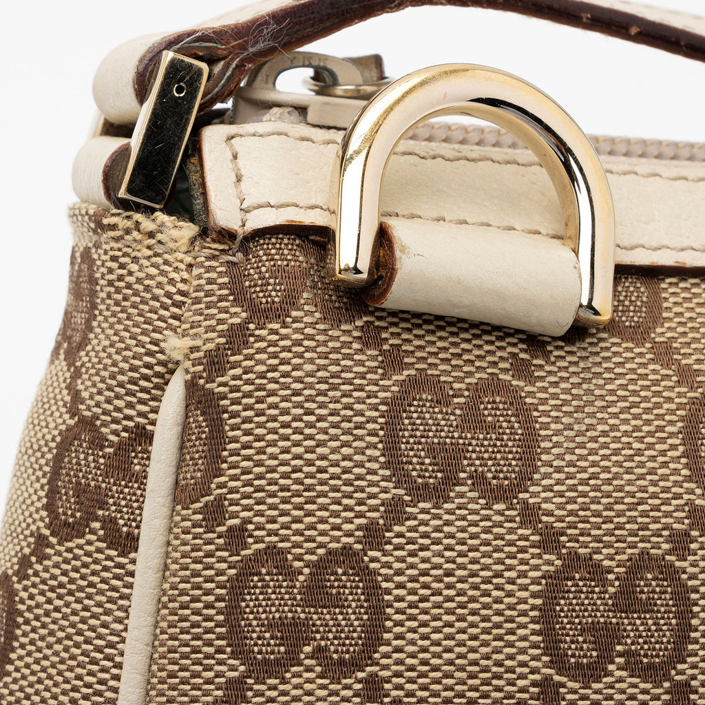 Gucci GG Canvas Abbey D Ring Pochette (SHF-1r8ajC)