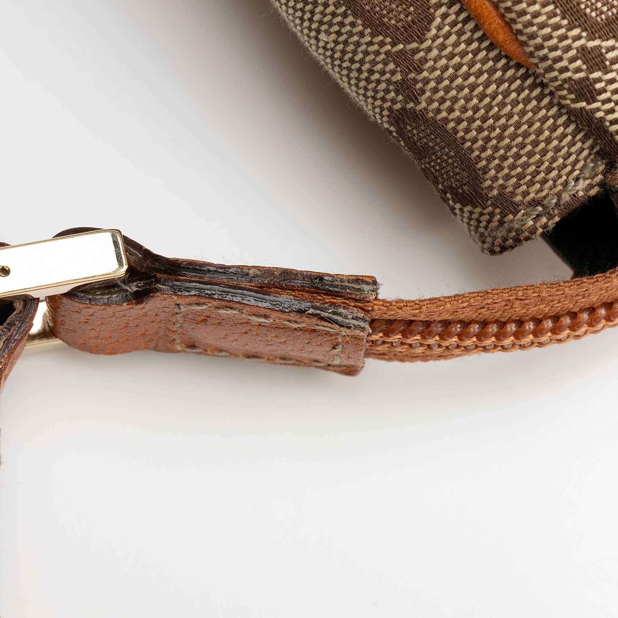 Gucci GG Canvas Abbey D Ring Pochette