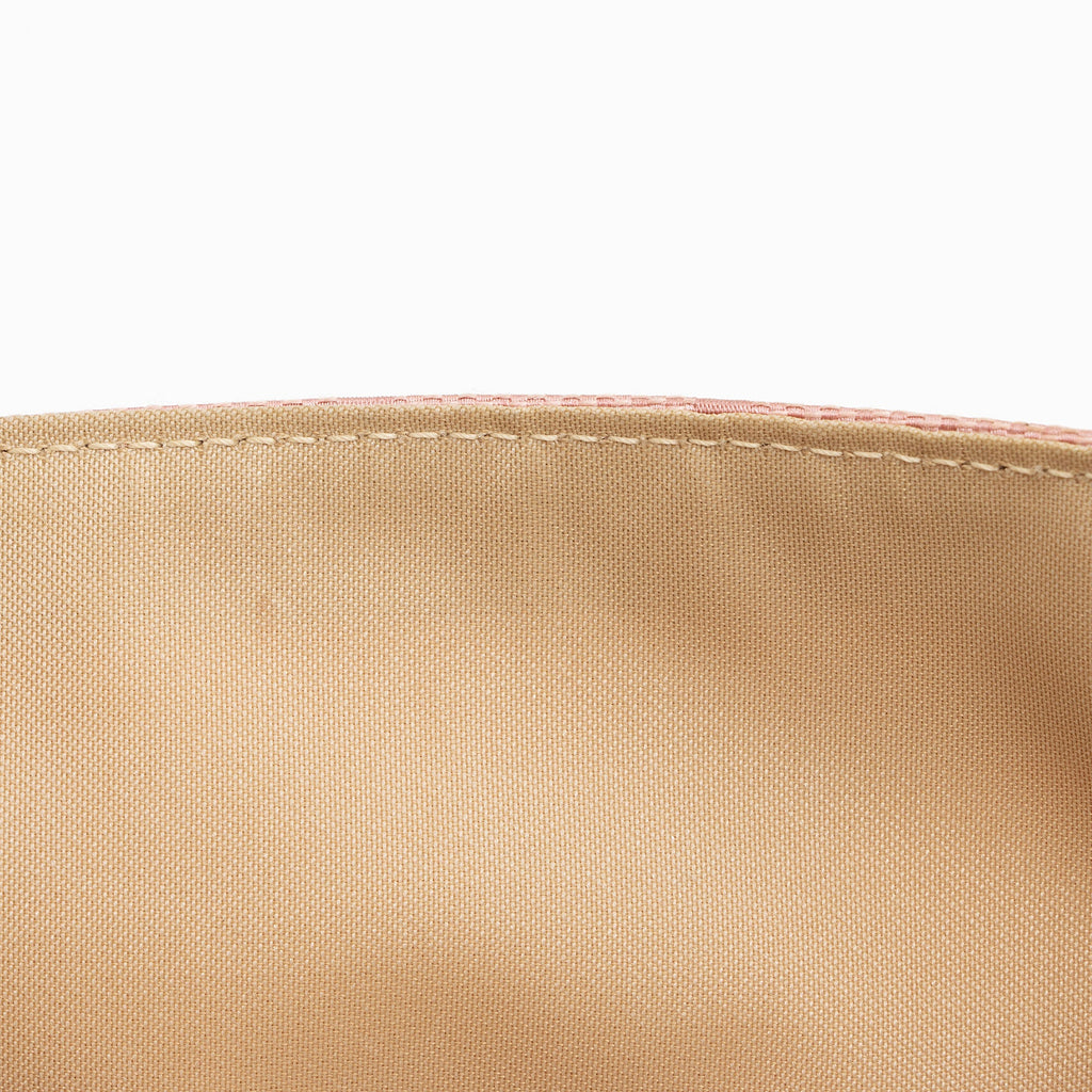 Gucci GG Canvas Charm Pochette Flap Bag (SHF-SXf0FO)
