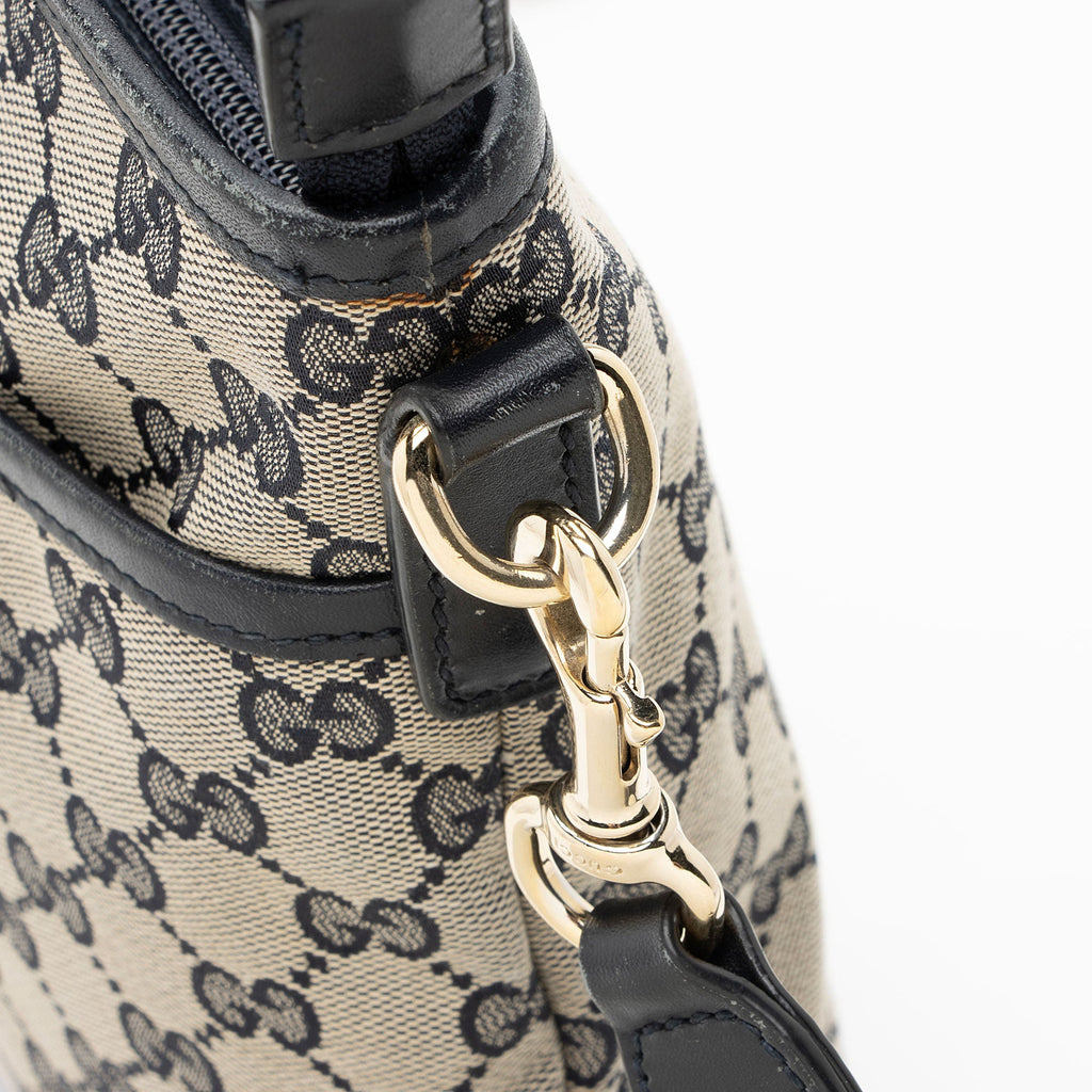 Gucci GG Canvas Classic Web Messenger