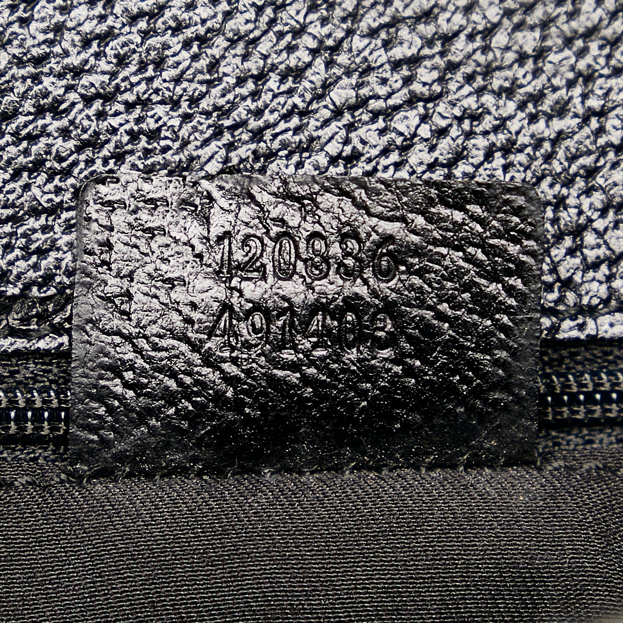 Gucci GG Canvas Eclipse Shoulder Bag (SHG-29035)