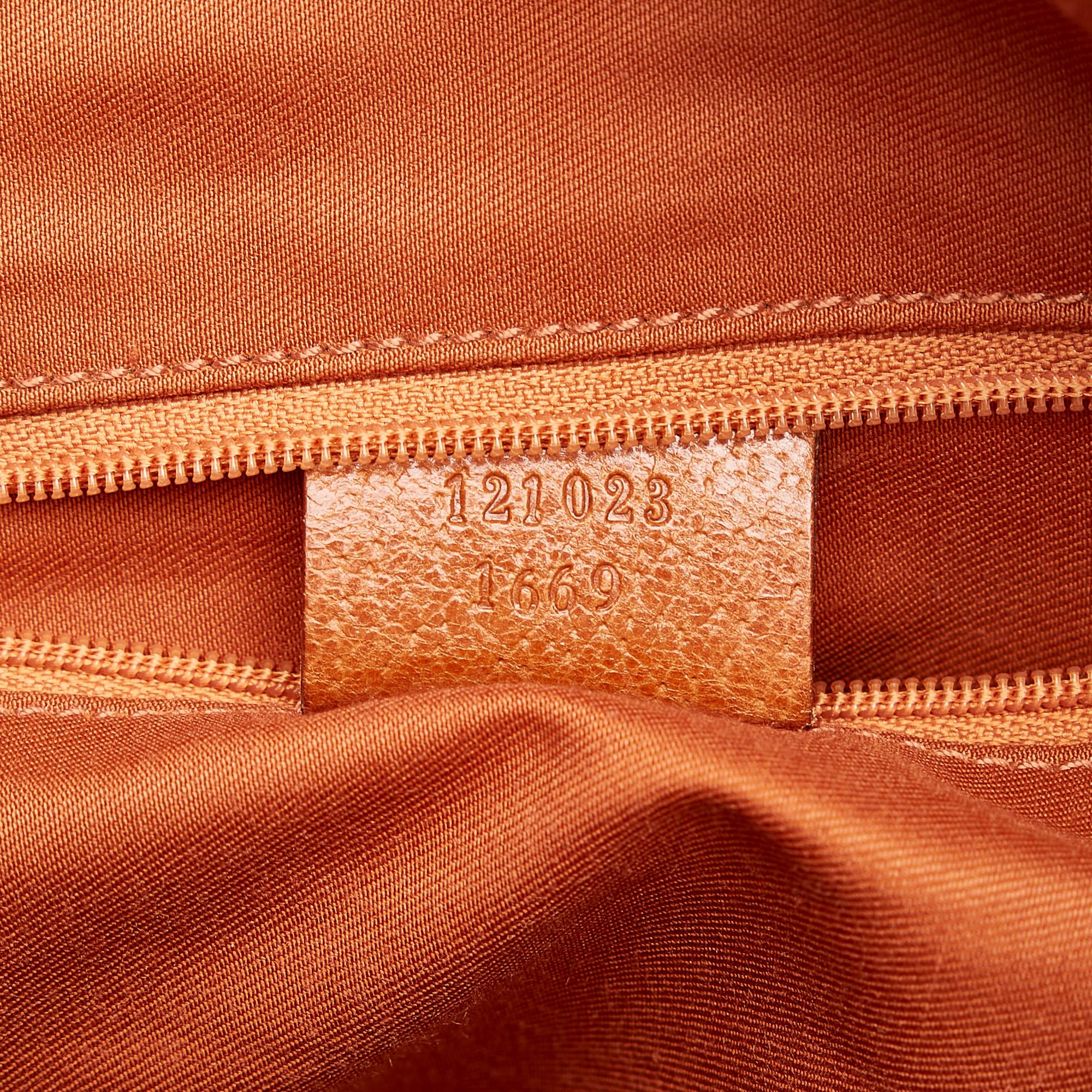 Gucci GG Canvas Eclipse Shoulder Bag (SHG-32808)