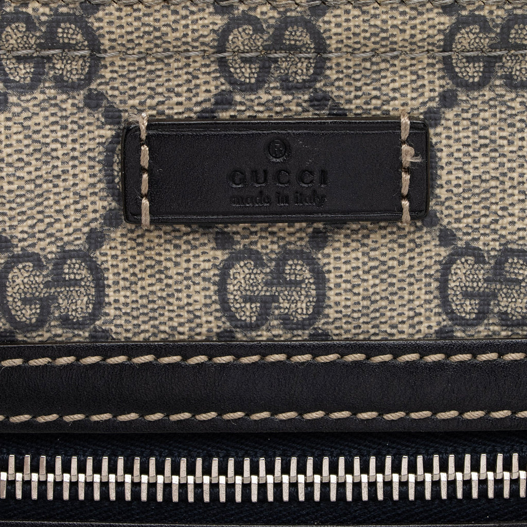 Gucci GG Canvas Flat Messenger Bag (SHF-KV7N6r)