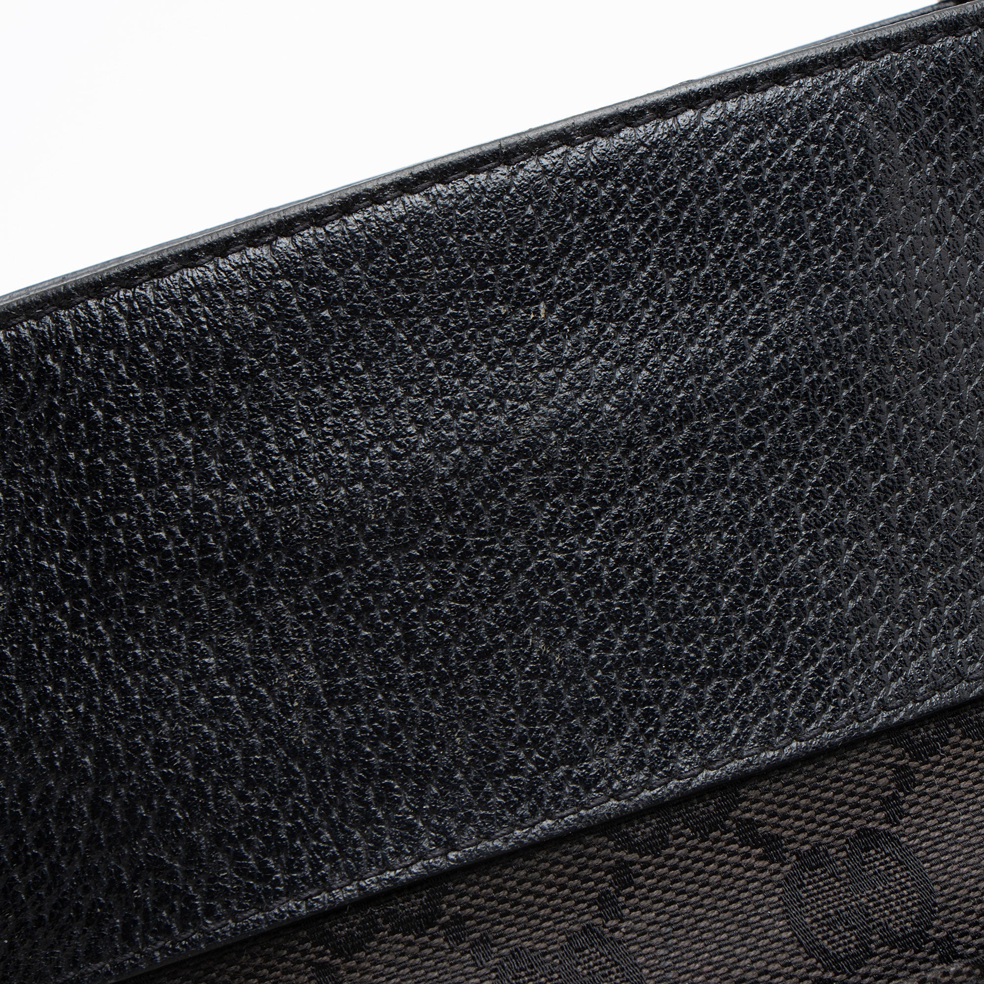 Gucci GG Canvas Flat Messenger (SHF-Br9CH5)