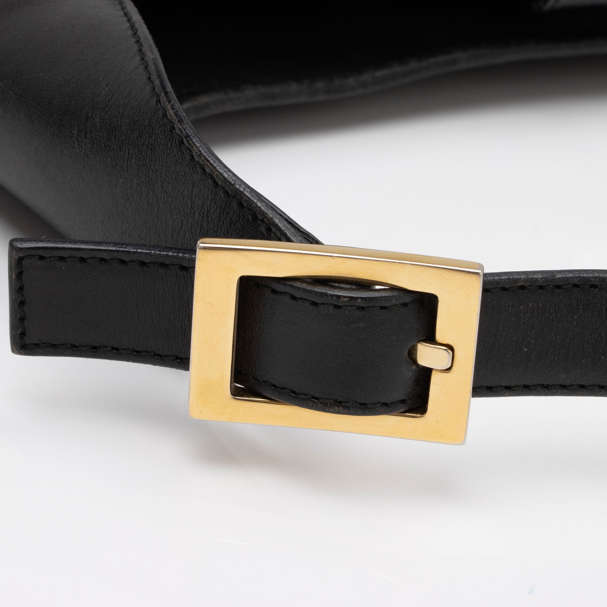 Gucci GG Canvas Jackie Hobo (SHF-HRXvrR)