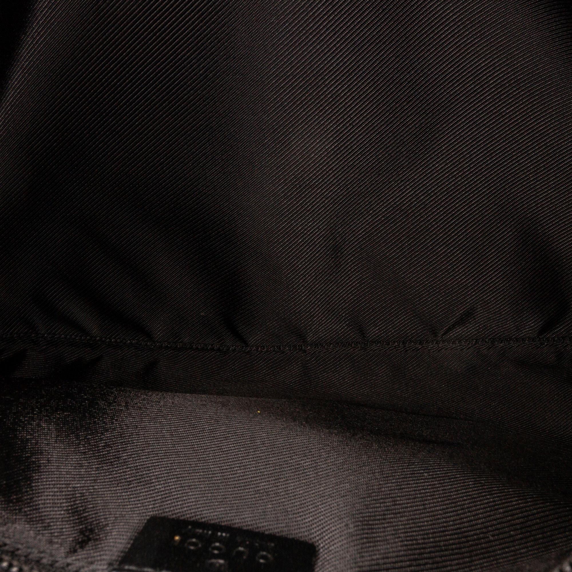 Gucci GG Canvas Messenger Bag (SHG-J2j6c1)