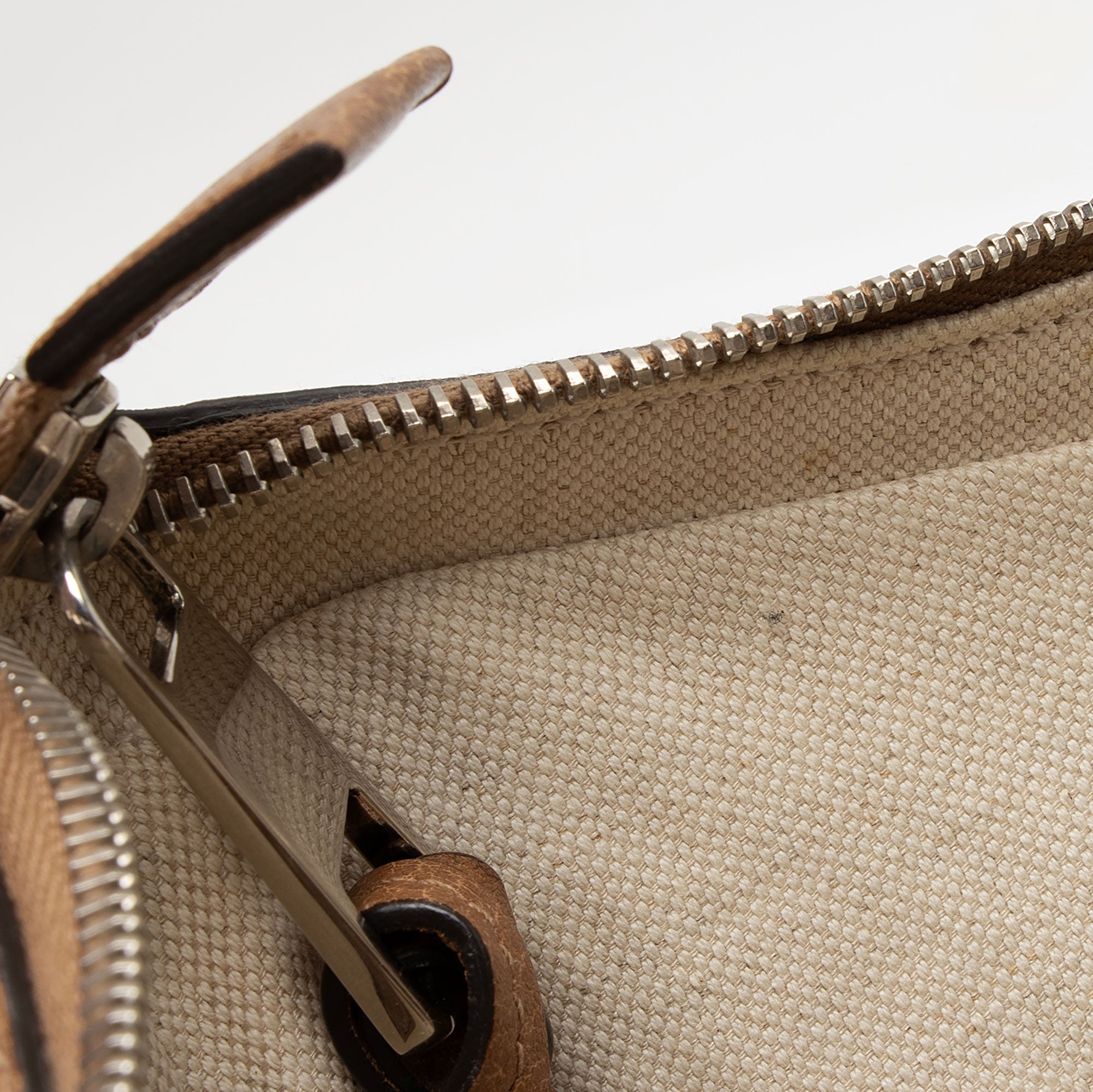 Gucci GG Canvas Miss GG Hobo (SHF-I0Oz6e)