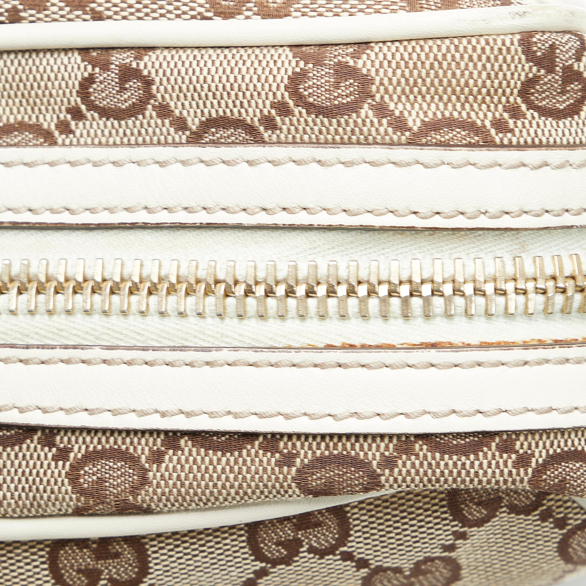 Gucci GG Canvas New Britt Shoulder Bag (SHG-hM6eqO)