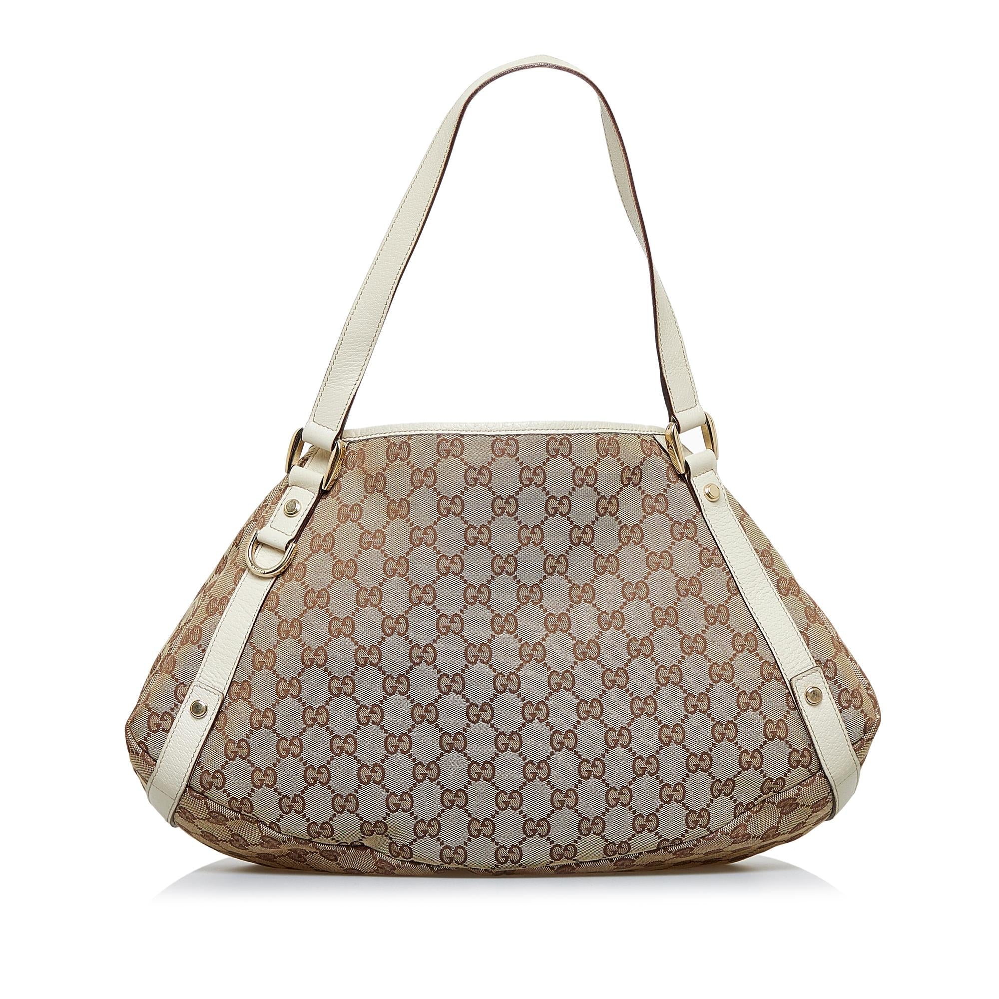 Gucci GG Canvas Pelham Shoulder Bag (SHG-R62bHz)