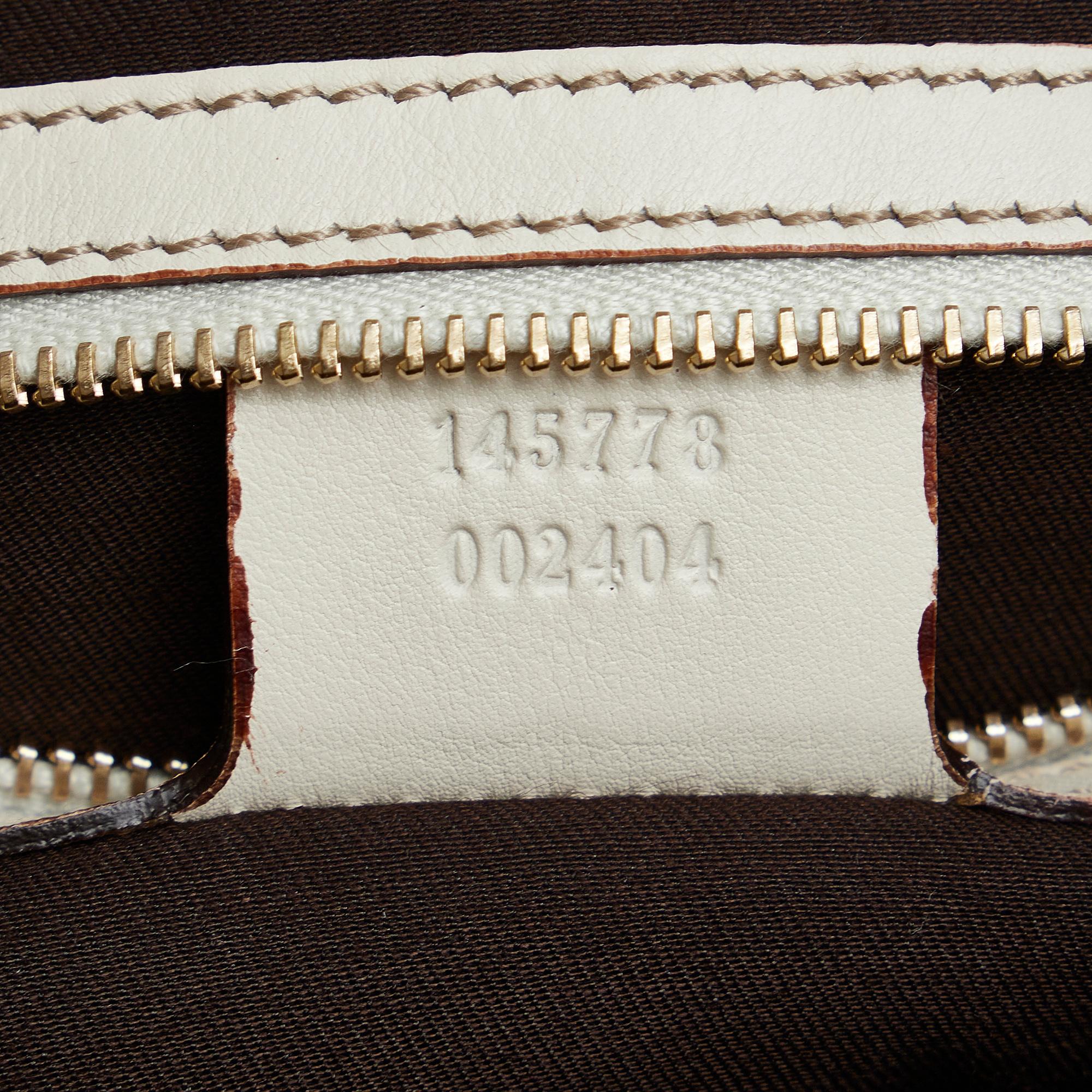 Gucci GG Canvas Punch Shoulder Bag (SHG-1mCEKQ)