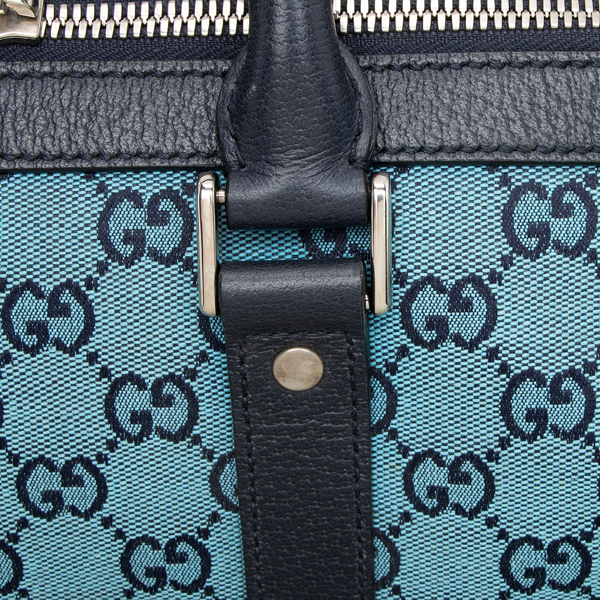 Gucci GG Canvas Savoy Medium Duffle (SHF-8zVTxr)