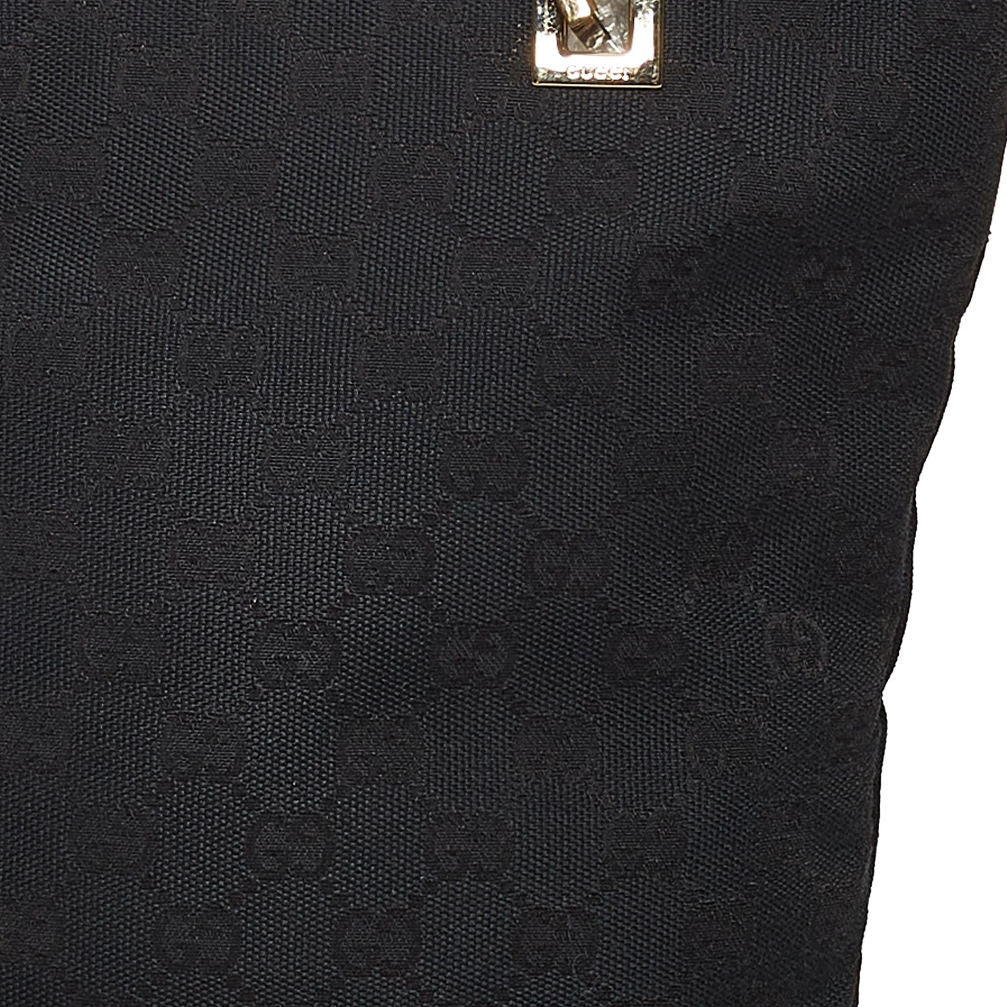 Gucci GG Canvas Shoulder Bag (SHG-29000)