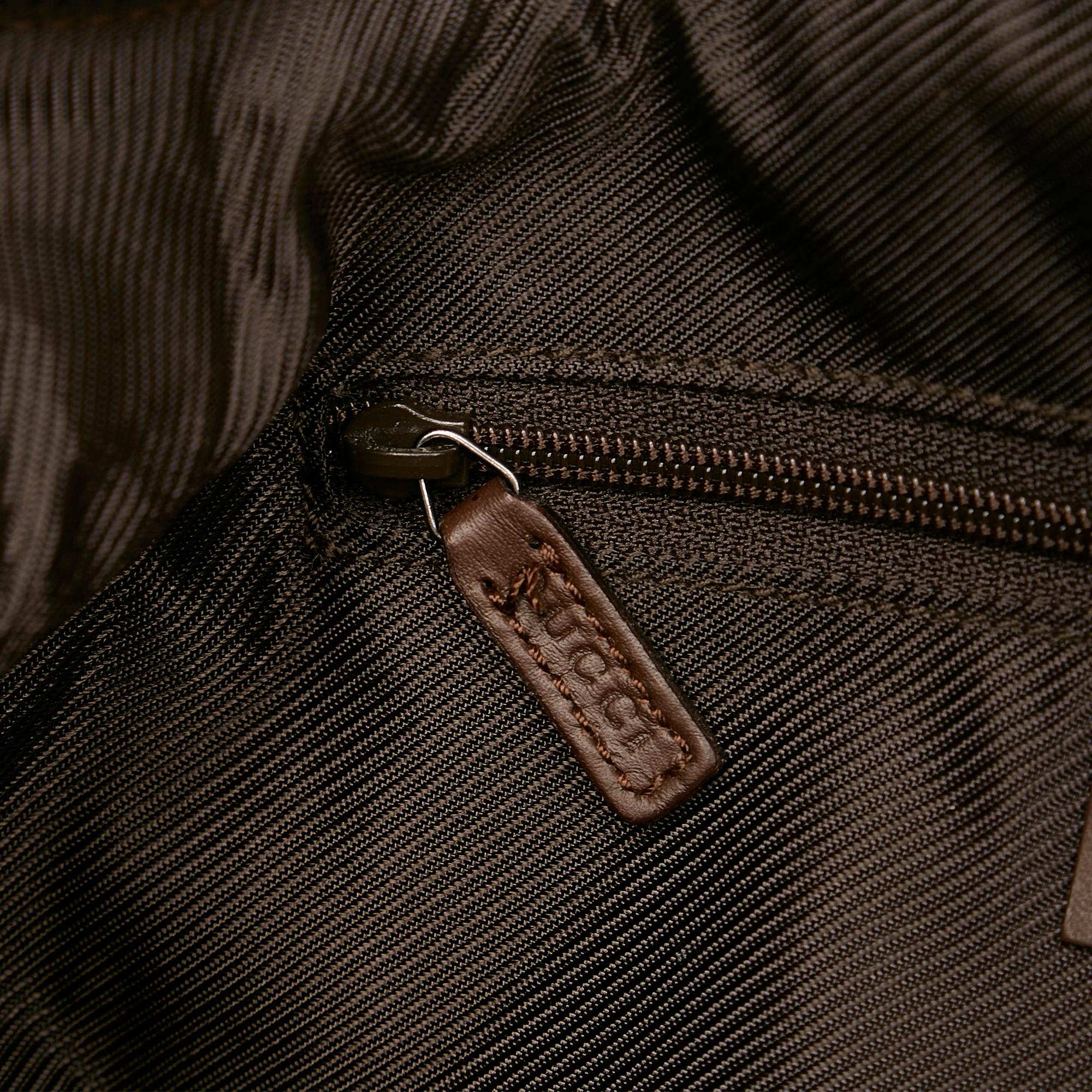 Gucci GG Canvas Shoulder Bag (SHG-31013)