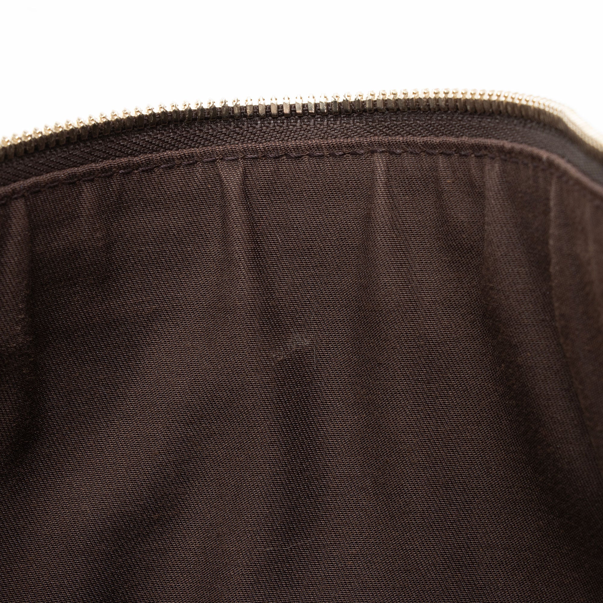Gucci GG Canvas Studded Pelham Medium Messenger