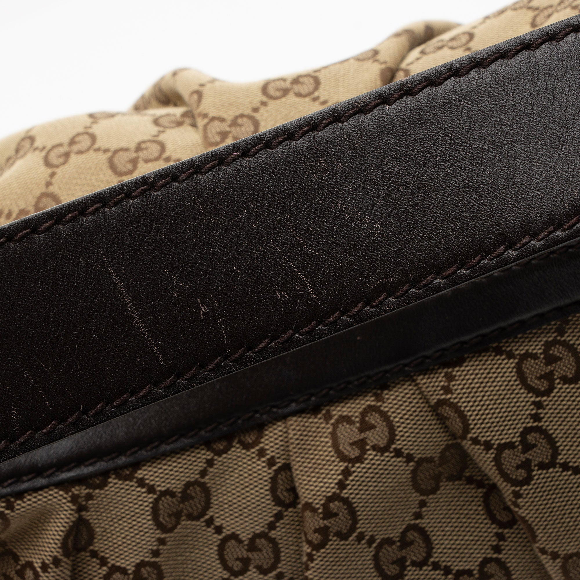 Gucci GG Canvas Sukey Hobo (SHF-tXcsDm)
