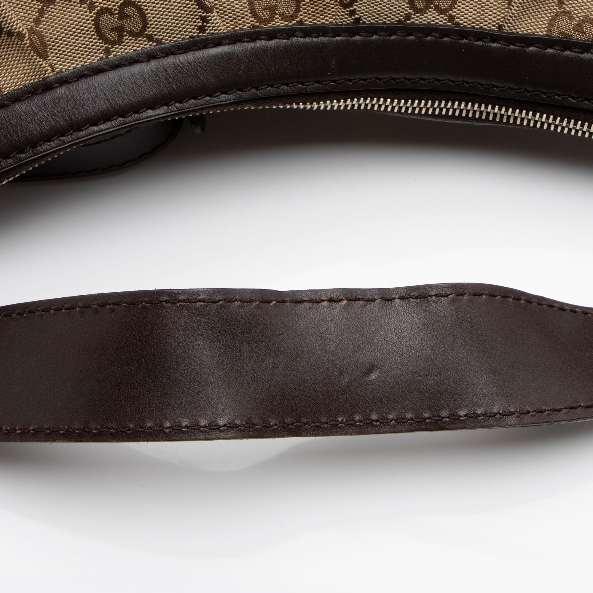 Gucci GG Canvas Sukey Hobo (SHF-8czcii)