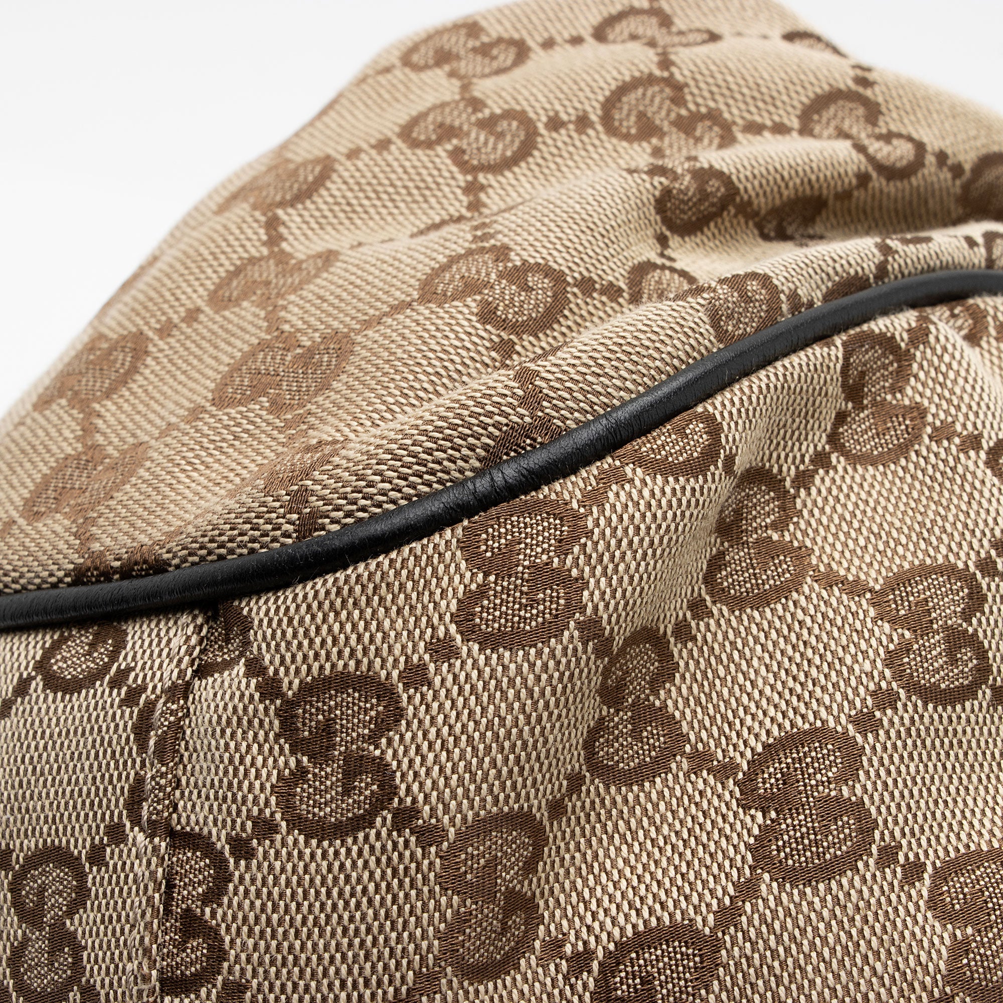 Gucci GG Canvas Sukey Satchel (SHF-sH4xON)