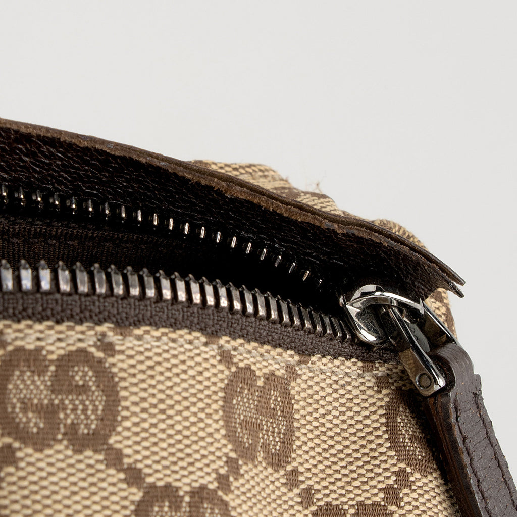 Gucci GG Canvas Waist Belt Bag (SHF-4je3UX)