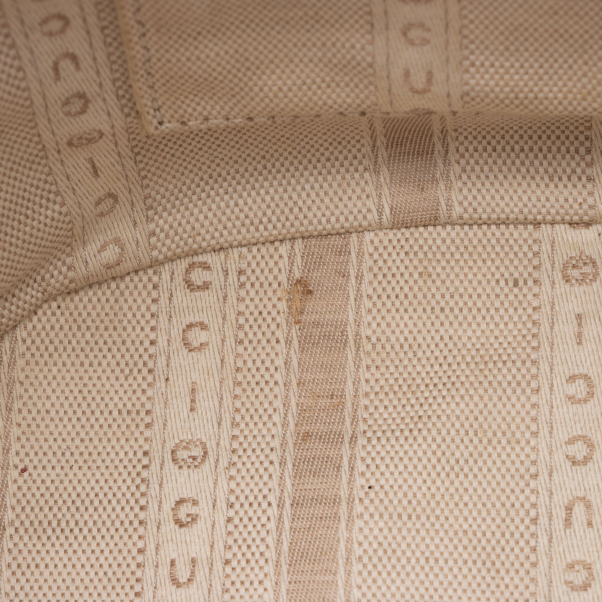 Gucci GG Debossed Leather Studded Bright Bucket Bag
