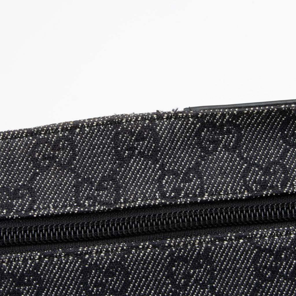 Gucci GG Denim Belt Bag (SHF-t5lFV4)