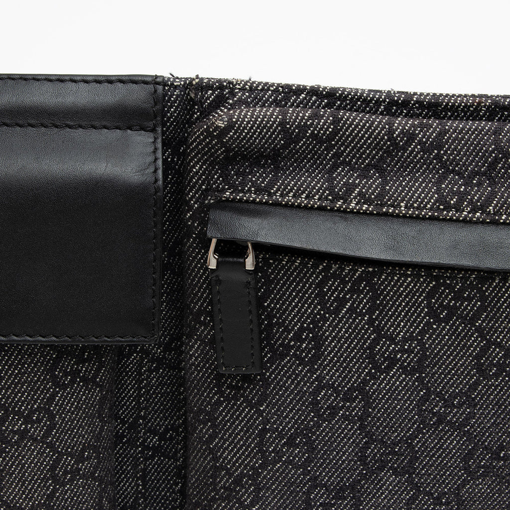 Gucci GG Denim Belt Bag (SHF-t5lFV4)
