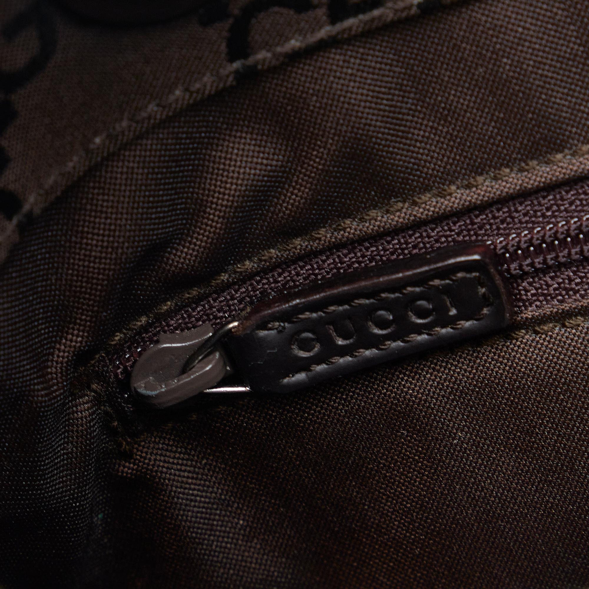 Gucci GG Nylon Bamboo Handbag (SHG-zaUCGl)