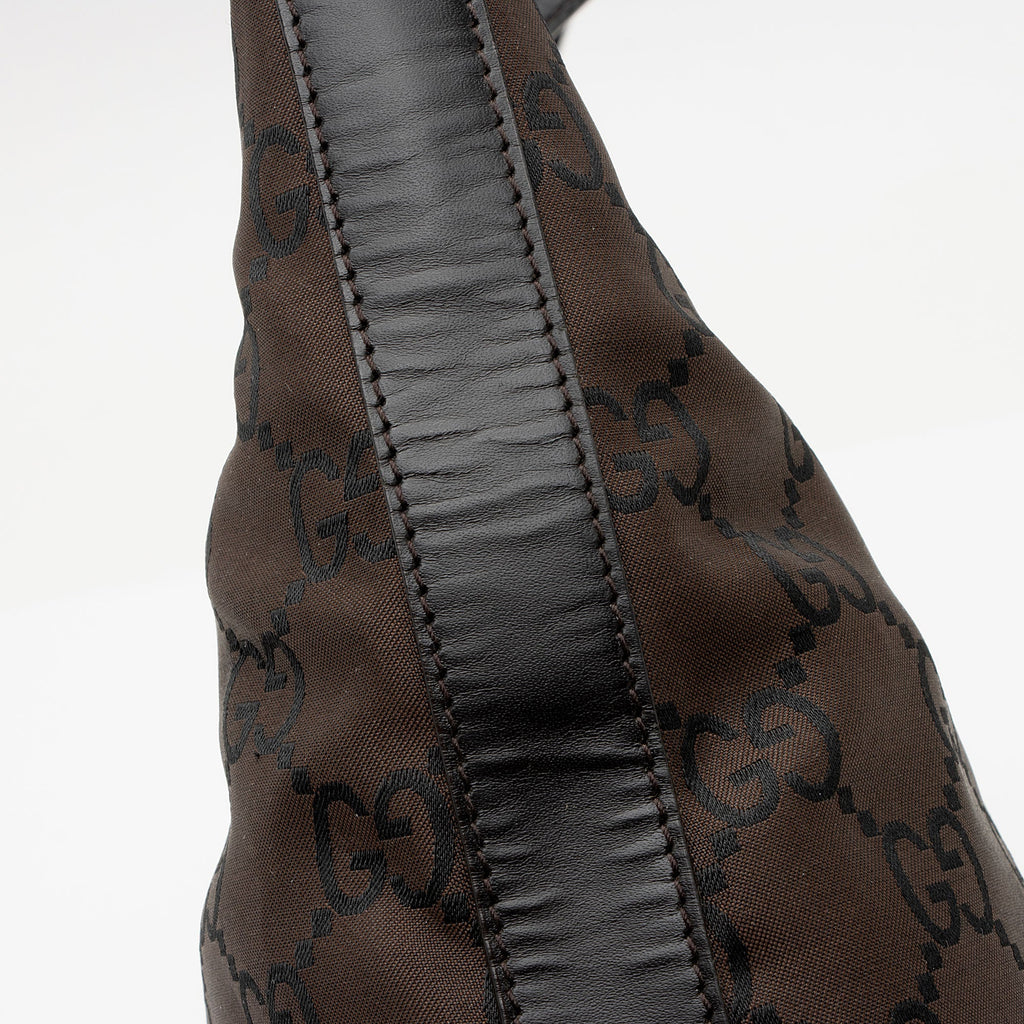Gucci GG Nylon Hobo (SHF-9U8enc)
