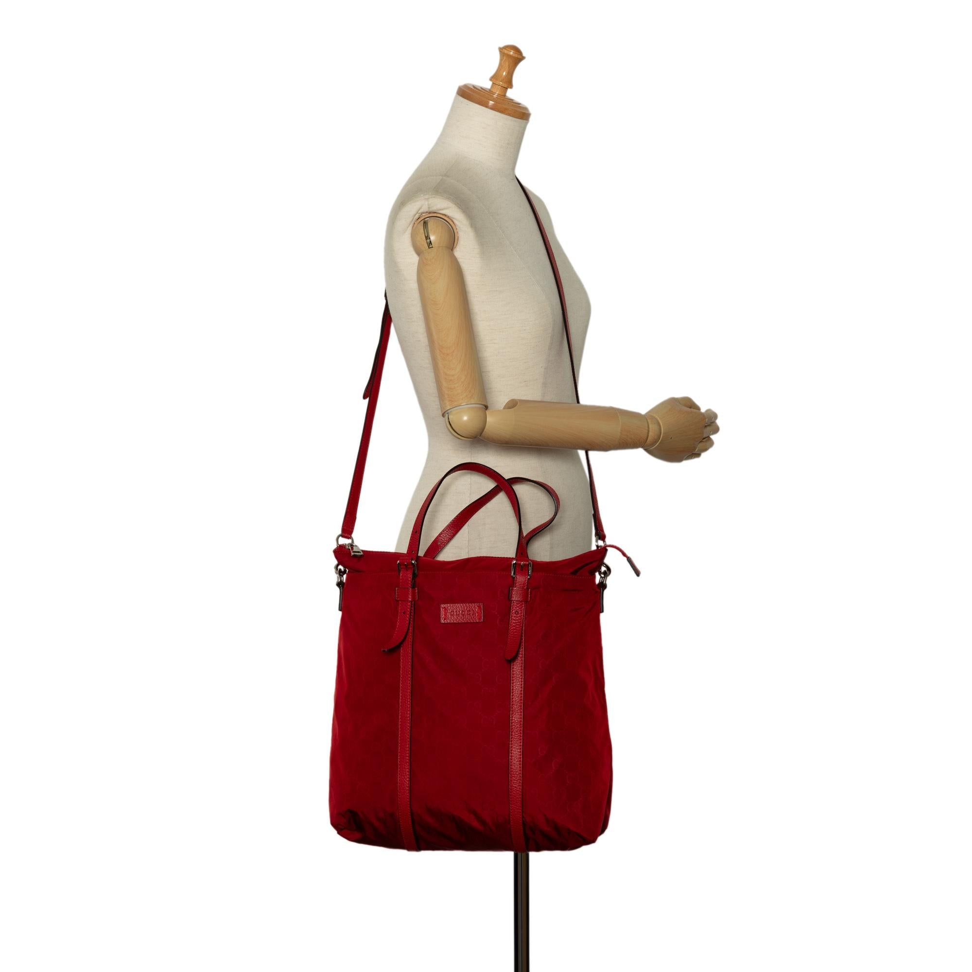 Gucci GG Nylon Satchel (SHG-0ZzSUr)