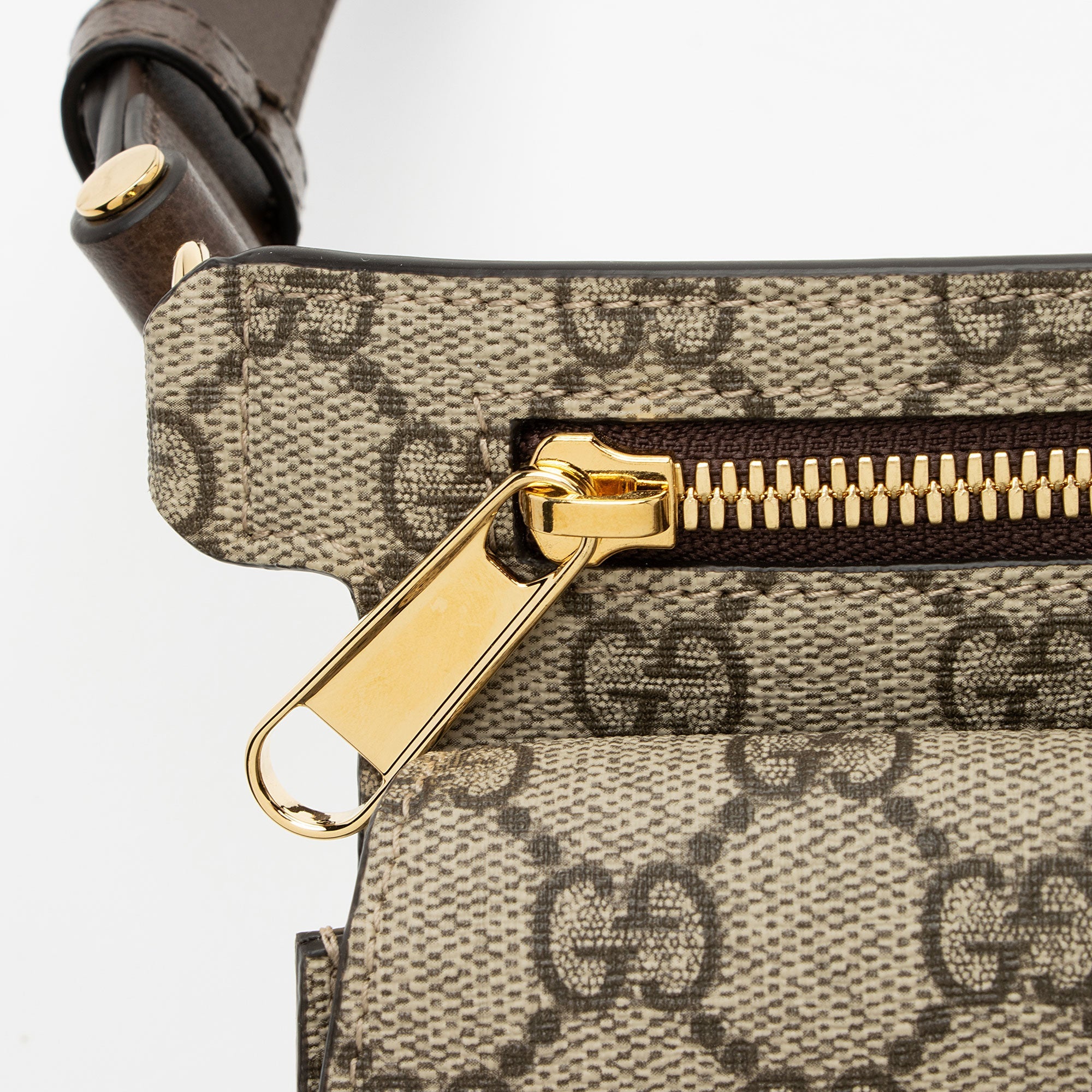Gucci GG Supreme Blondie Belt Bag