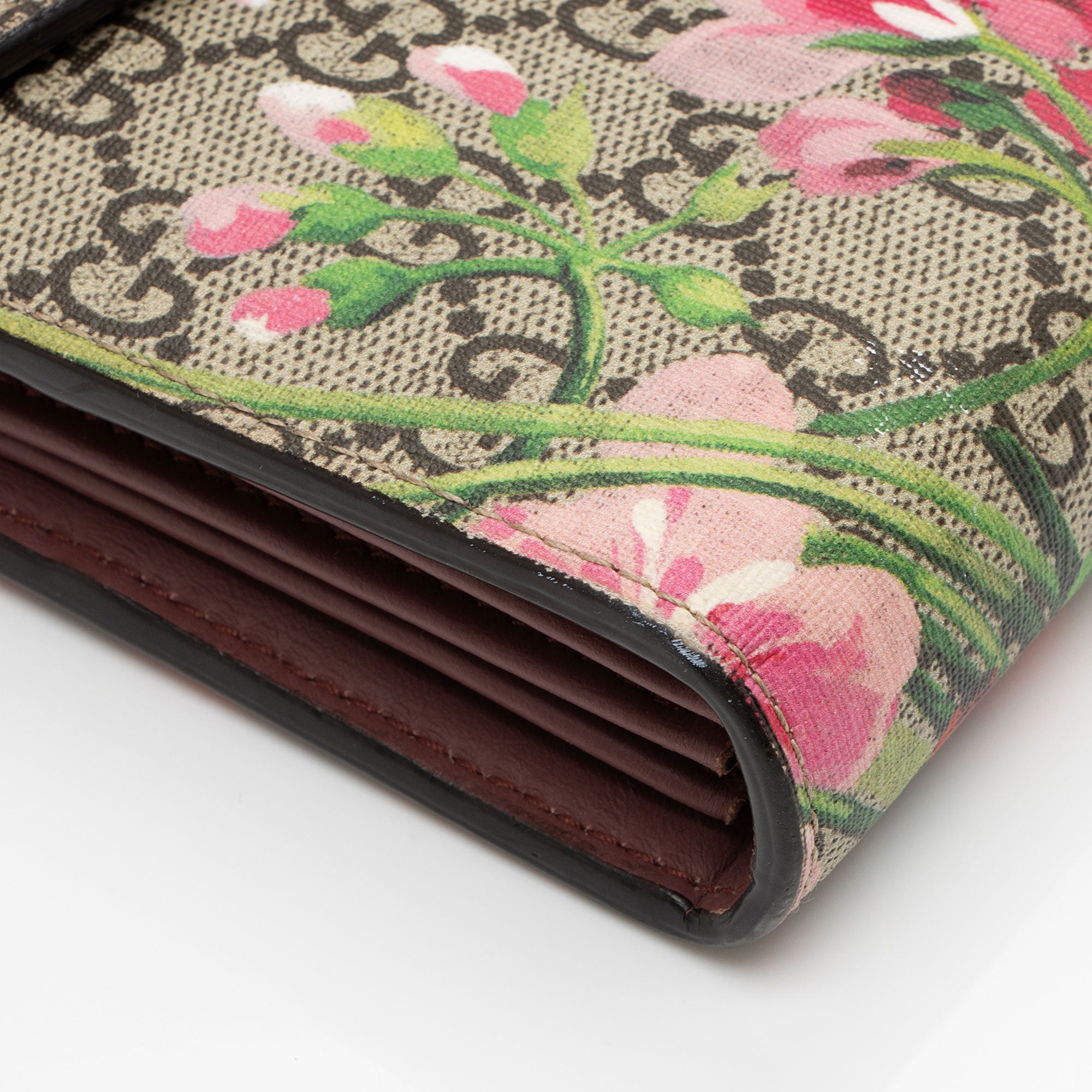 Gucci GG Supreme Blooms Dionysus Chain Wallet (SHF-zbUbcd)