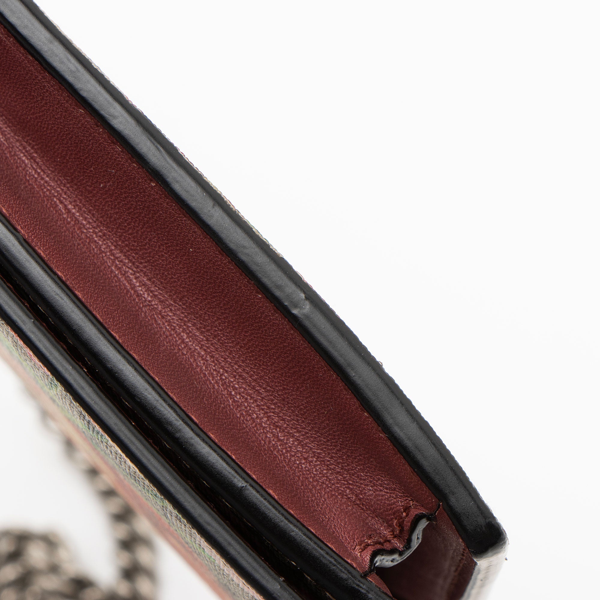 Gucci GG Supreme Blooms Wallet on Chain (SHF-GEQAc9)