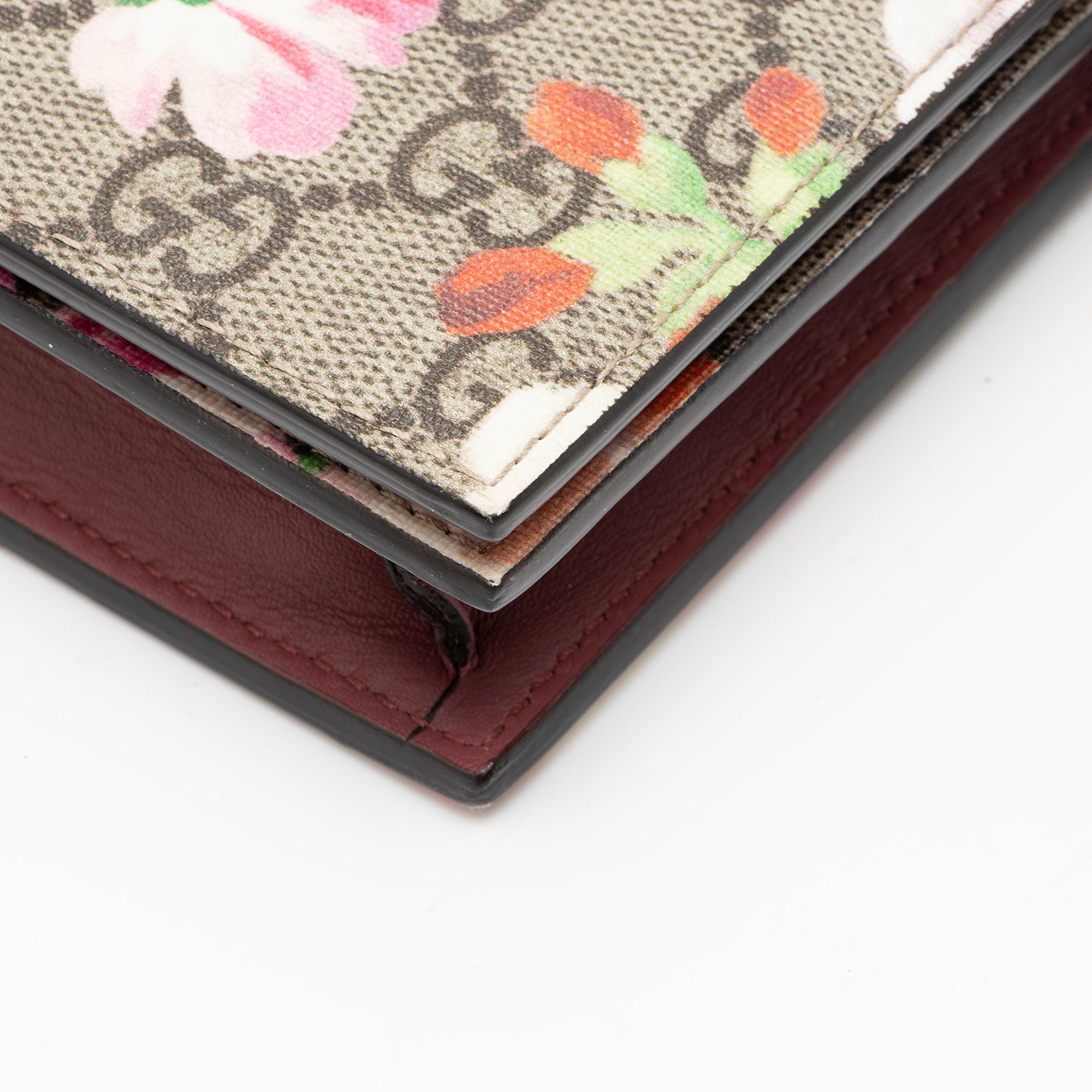 Gucci GG Supreme Blooms Wallet on Chain