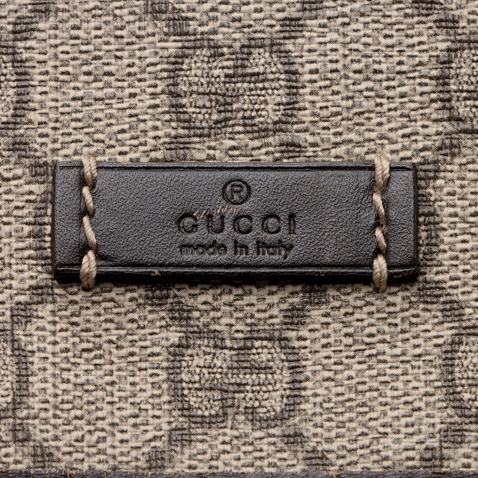 Gucci GG Supreme Buckle Backpack (SHF-143x2E)