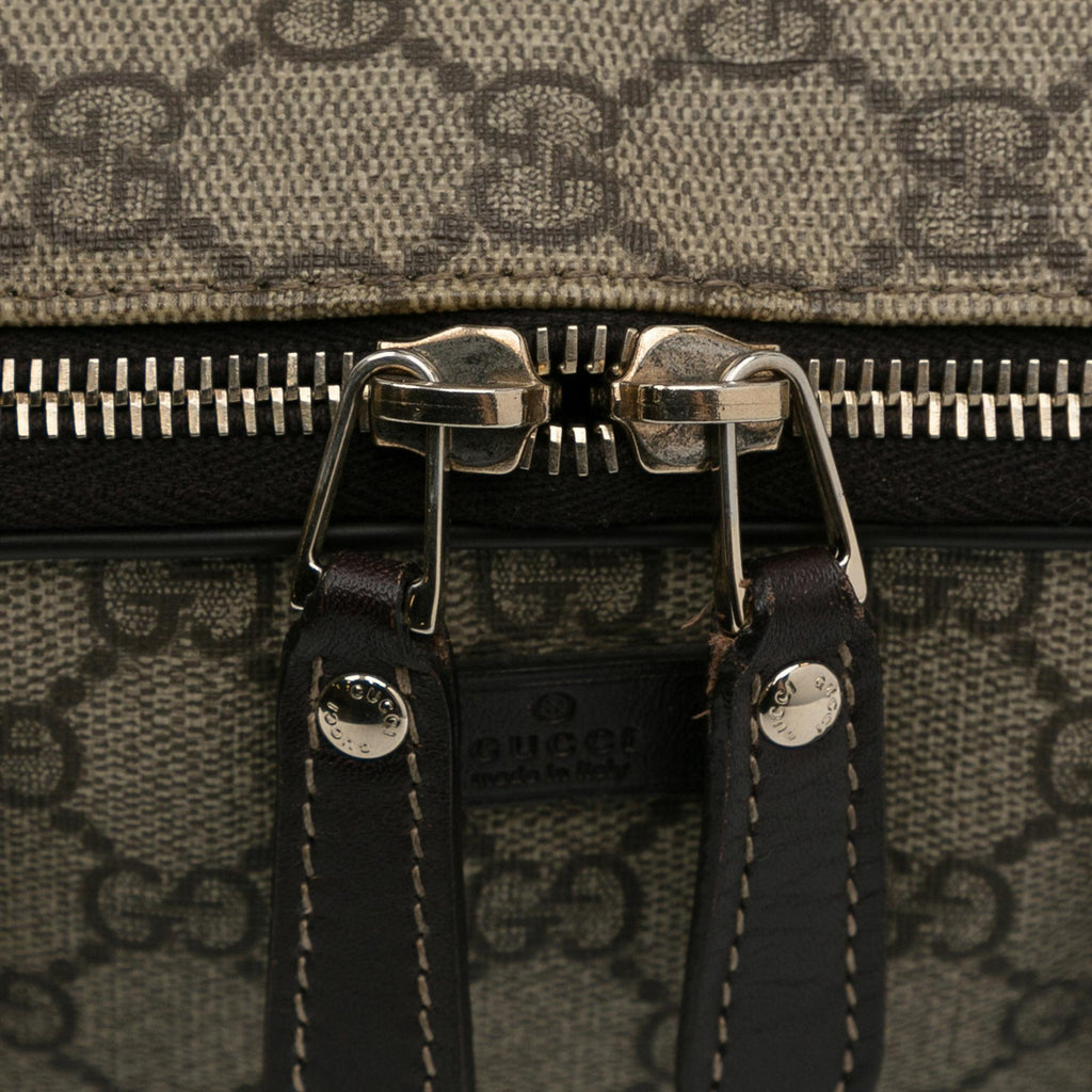 Gucci GG Supreme Business Bag (SHG-kI4nzT)