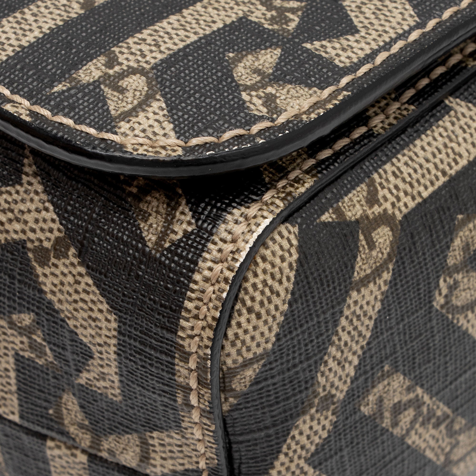 Gucci GG Supreme Caleido Web Messenger
