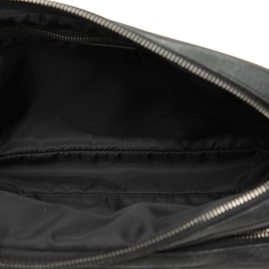 Gucci GG Supreme Clutch