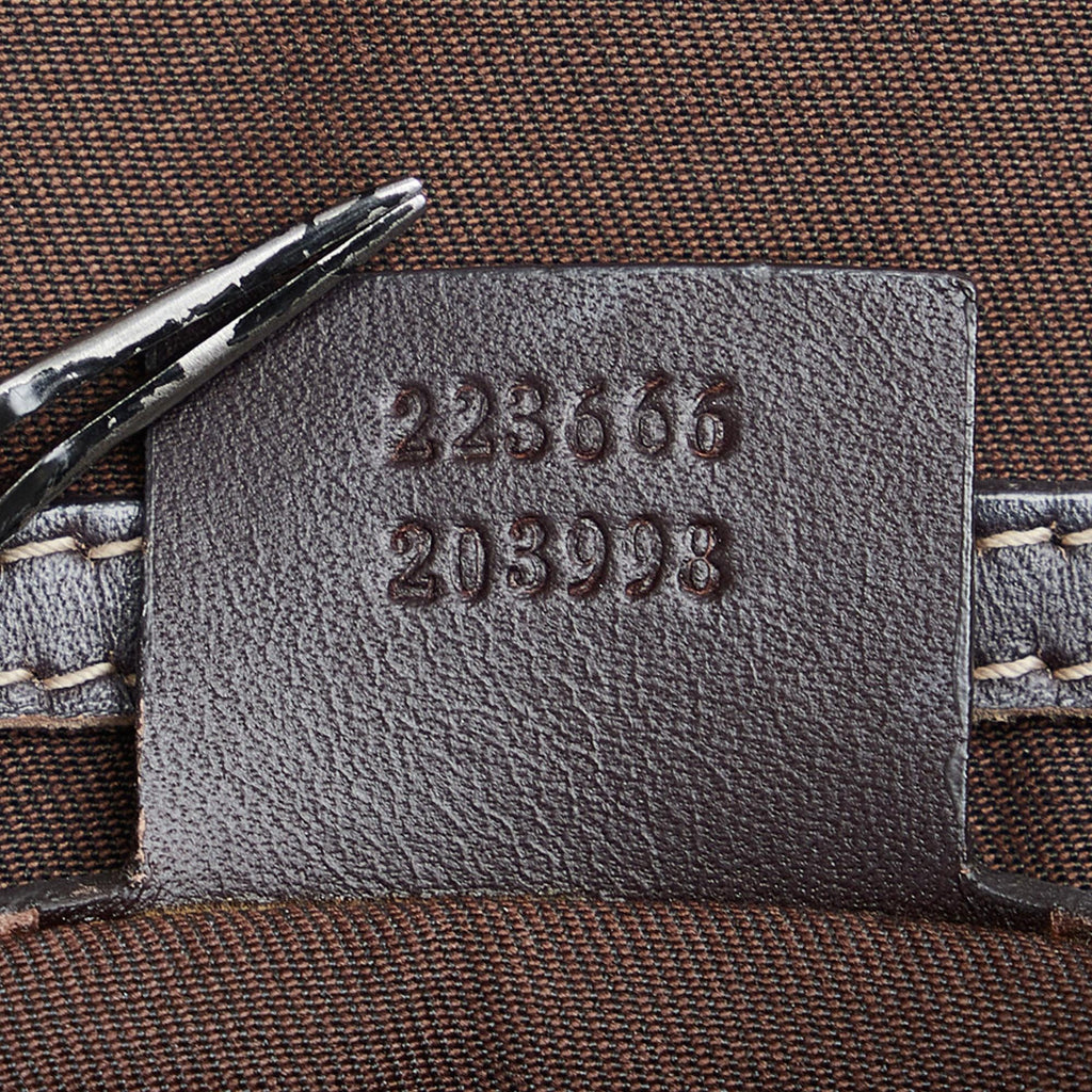 Gucci GG Supreme Crossbody Bag (SHG-nsgh8c)