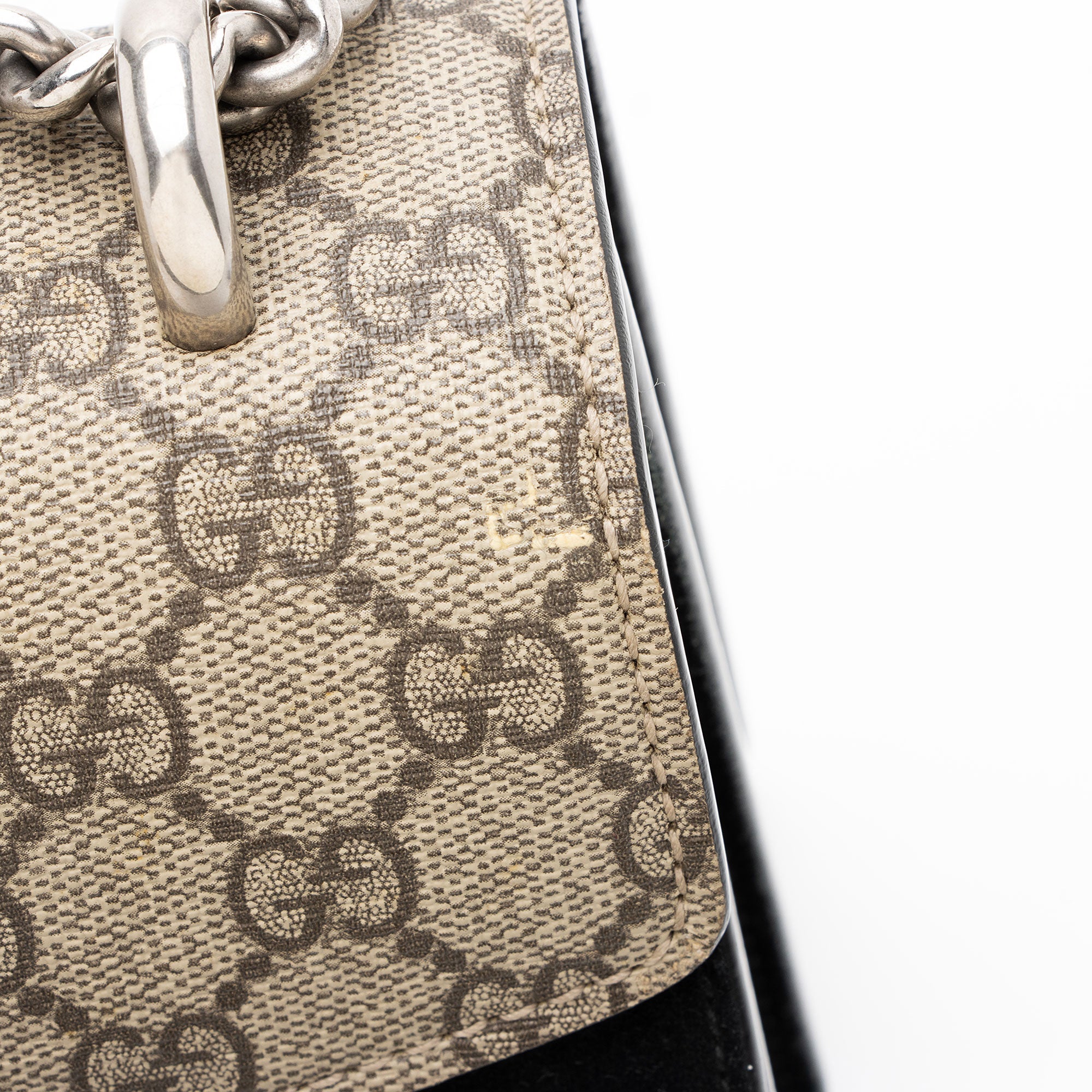 Gucci GG Supreme Dionysus Medium Shoulder Bag