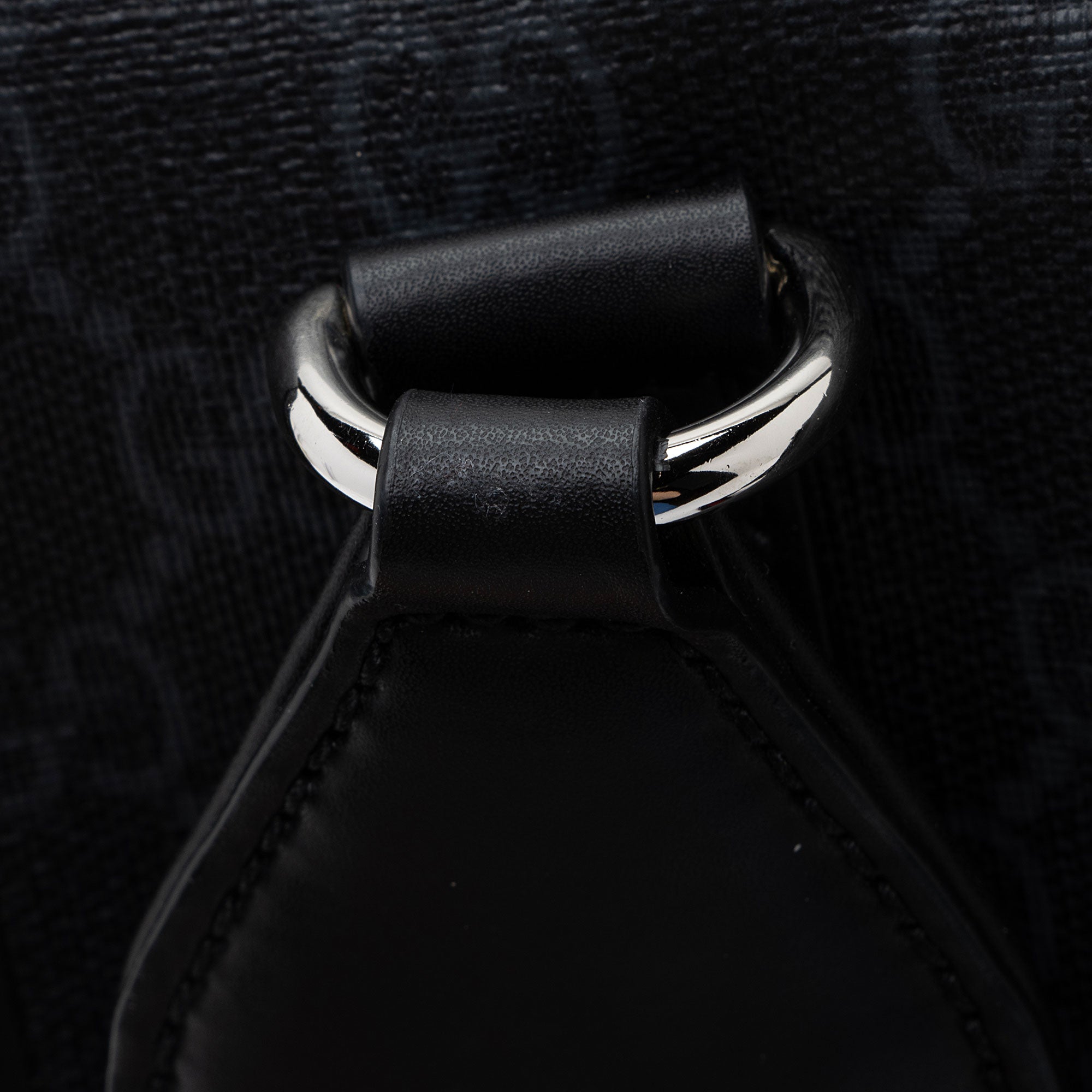 Gucci GG Supreme Envelope Medium Messenger Bag (SHF-wZrT5w)