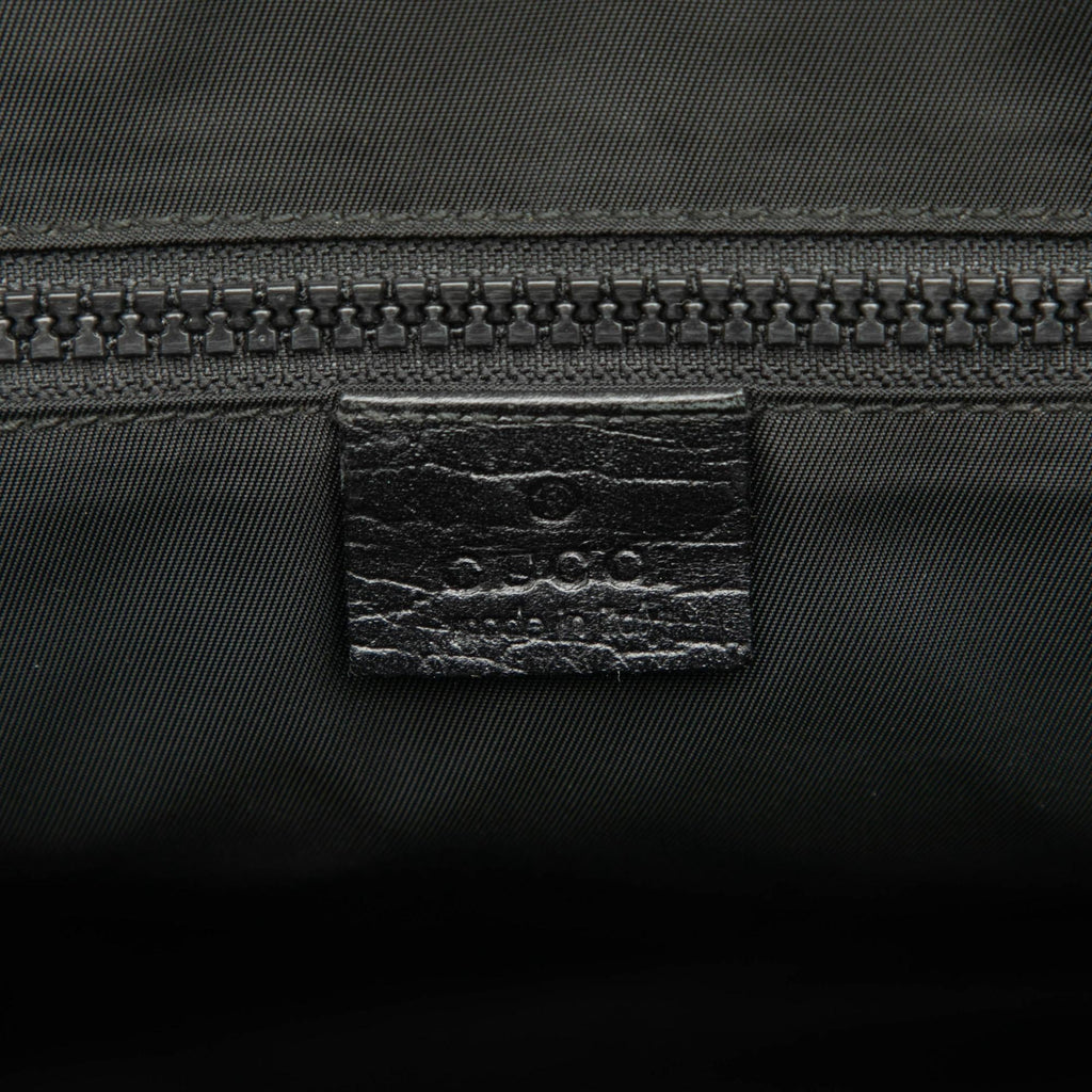 Gucci GG Supreme Flap Messenger Bag