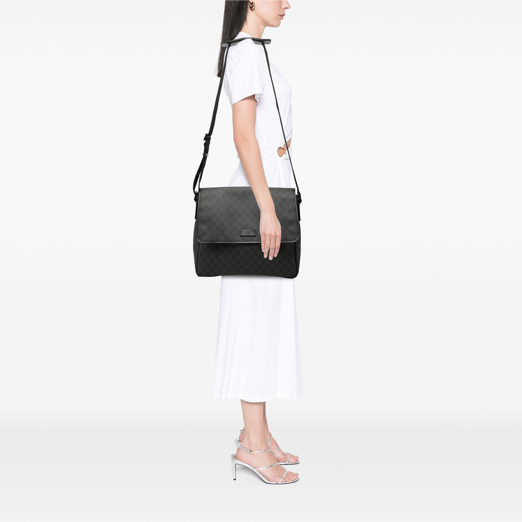 Gucci GG Supreme Flap Messenger Bag