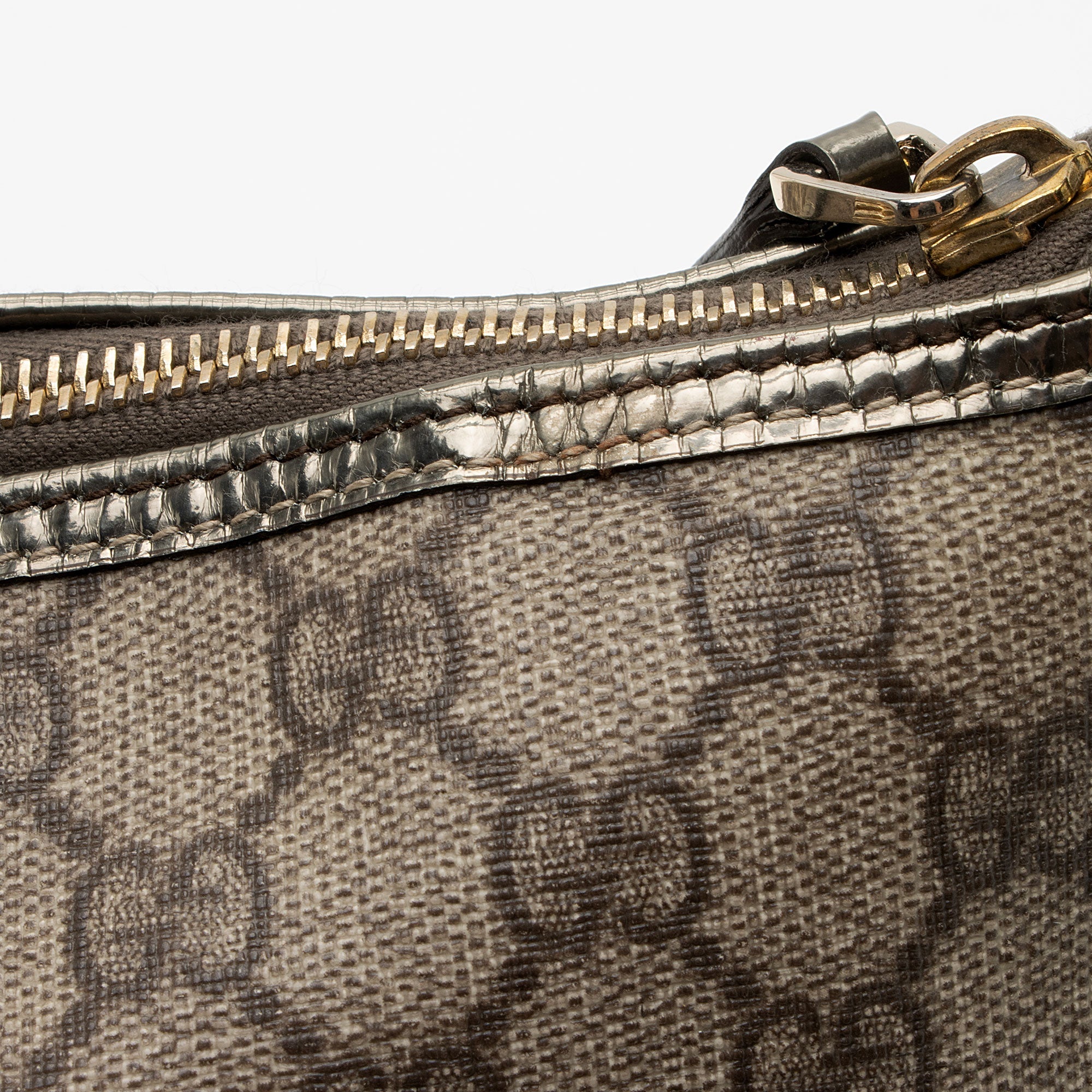 Gucci GG Supreme Pocket Hobo (SHF-hYDufh)