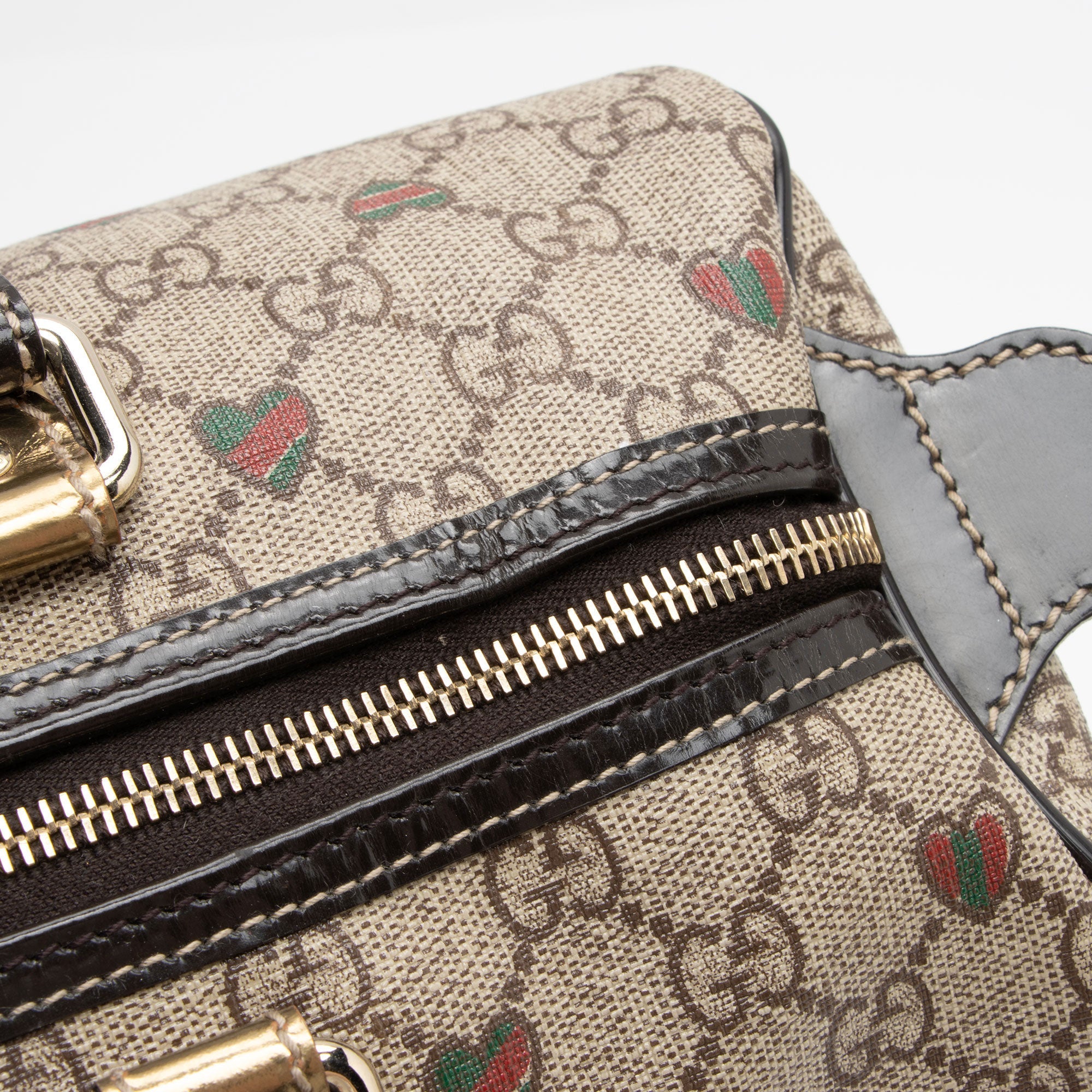 Gucci GG Supreme Tattoo Hearts Joy Boston Bag (SHF-H1LsWc)