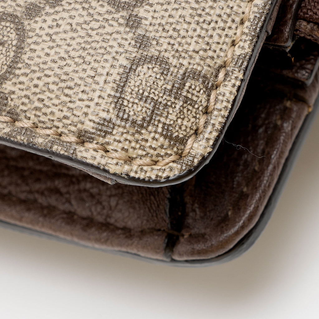 Gucci GG Supreme Leather Tiger Document Crossbody