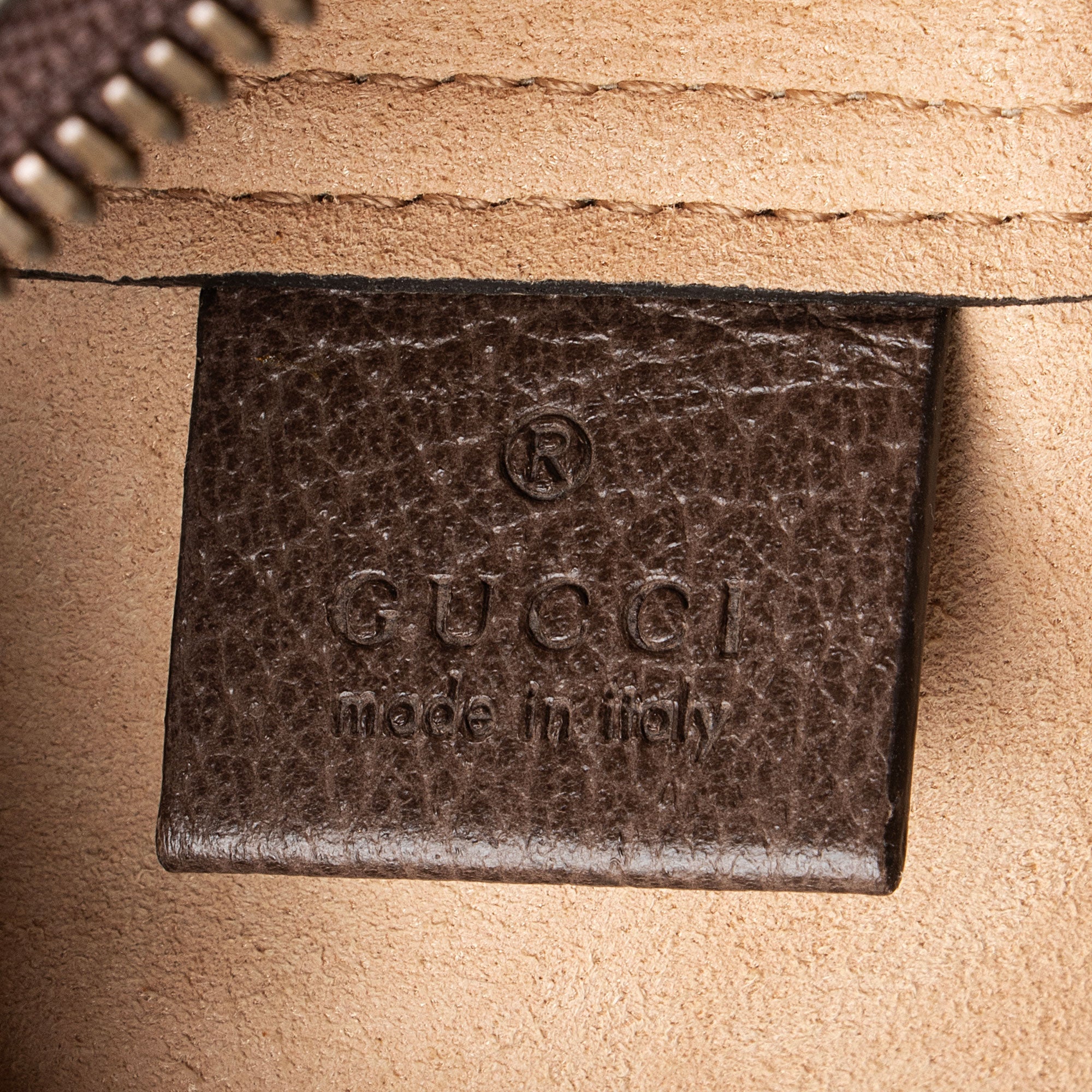 Gucci GG Supreme Medium Tote